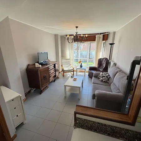 Duplex Con Garaje A Pie De Playa *